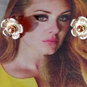 14KT Solid 🪙 Bead...14KT Gold Vermeil .925 Petals